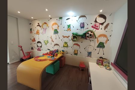 Apartamento para alugar com 53m², 2 quartos e 2 vagas Apartamento para alugar com 53m², 2 quartos e 2 vagasÁrea comum - brinquedoteca