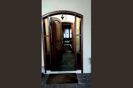 Casa para alugar com 5 quartos, 360m² em Alto de Pinheiros, São Paulo