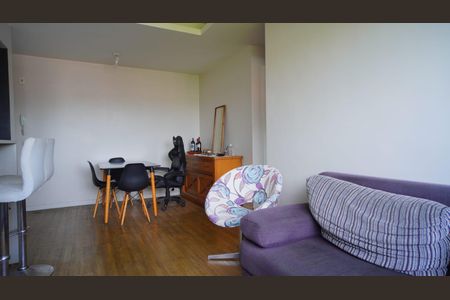 Sala  de apartamento à venda com 2 quartos, 59m² em Passo D’areia, Porto Alegre