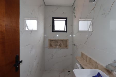 Casa à venda com 200m², 4 quartos e 4 vagasBanheiro da Suíte 1