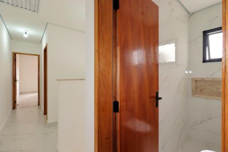 Casa à venda com 200m², 4 quartos e 4 vagasCorredor piso superior