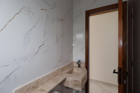 Casa à venda com 200m², 4 quartos e 4 vagasLavabo