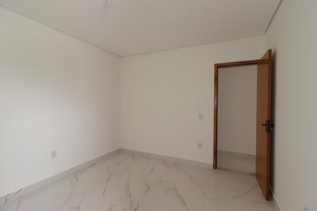 Casa à venda com 200m², 4 quartos e 4 vagasQuarto 2