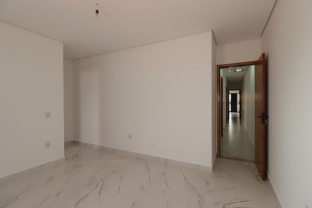 Casa à venda com 200m², 4 quartos e 4 vagasSuíte 1