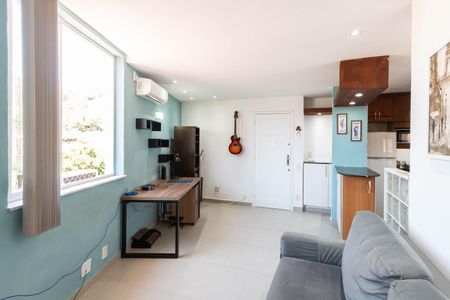 Sala de apartamento à venda com 1 quarto, 47m² em Grajaú, Rio de Janeiro