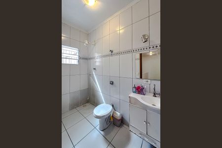 Casa à venda com 230m², 3 quartos e 6 vagas Casa à venda com 230m², 3 quartos e 6 vagasBanheiro