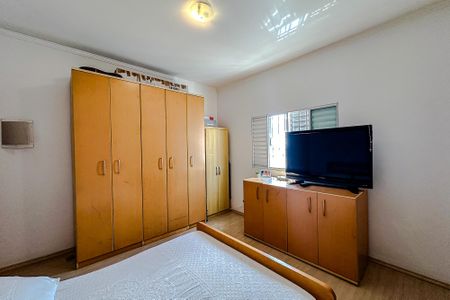 Casa à venda com 230m², 3 quartos e 6 vagas Casa à venda com 230m², 3 quartos e 6 vagasQuarto 1 - Suíte