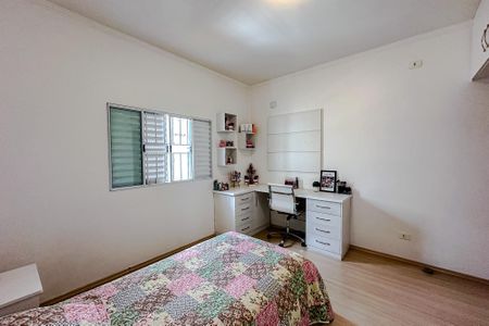 Casa à venda com 230m², 3 quartos e 6 vagas Casa à venda com 230m², 3 quartos e 6 vagasQuarto 2