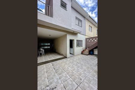 Casa à venda com 230m², 3 quartos e 6 vagas Casa à venda com 230m², 3 quartos e 6 vagasGaragem