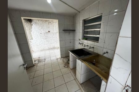 Casa para alugar com 216m², 3 quartos e 2 vagas Casa para alugar com 216m², 3 quartos e 2 vagasÁrea de Serviço