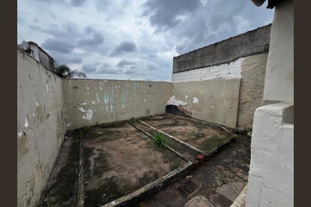 Casa para alugar com 216m², 3 quartos e 2 vagas Casa para alugar com 216m², 3 quartos e 2 vagasQuintal