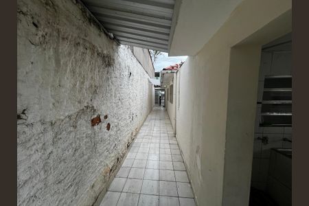 Casa para alugar com 216m², 3 quartos e 2 vagas Casa para alugar com 216m², 3 quartos e 2 vagasCorredor