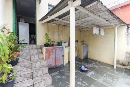 Casa à venda com 300m², 3 quartos e 3 vagas Casa à venda com 300m², 3 quartos e 3 vagasÁrea de Serviço Casa 2