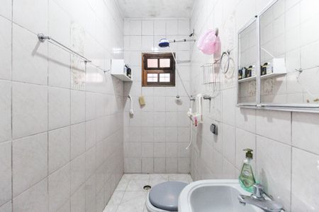 Casa à venda com 300m², 3 quartos e 3 vagas Casa à venda com 300m², 3 quartos e 3 vagasBanheiro Casa 3