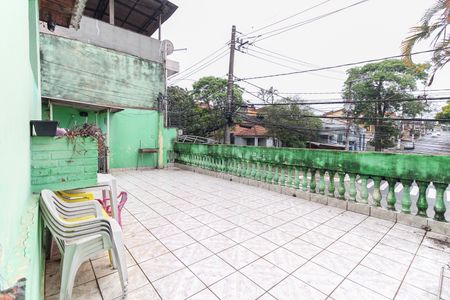 Casa à venda com 300m², 3 quartos e 3 vagas Casa à venda com 300m², 3 quartos e 3 vagasSacada