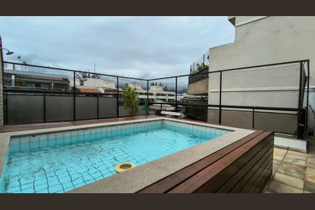 Apartamento à venda com 171m², 3 quartos e 2 vagas Apartamento à venda com 171m², 3 quartos e 2 vagasTerraço