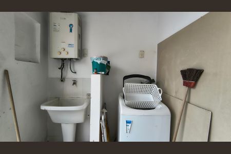 Apartamento à venda com 171m², 3 quartos e 2 vagas Apartamento à venda com 171m², 3 quartos e 2 vagasÁrea de Serviço