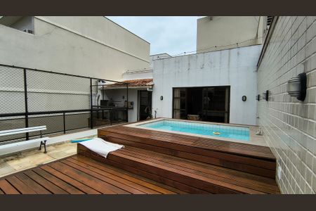 Apartamento à venda com 171m², 3 quartos e 2 vagas Apartamento à venda com 171m², 3 quartos e 2 vagasTerraço