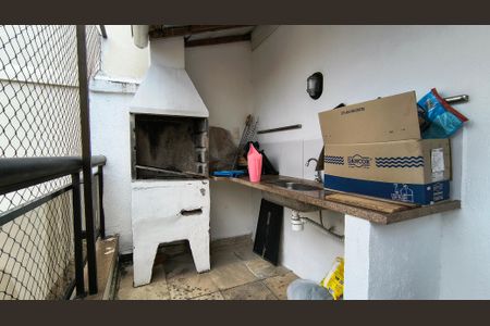 Apartamento à venda com 171m², 3 quartos e 2 vagas Apartamento à venda com 171m², 3 quartos e 2 vagasTerraço