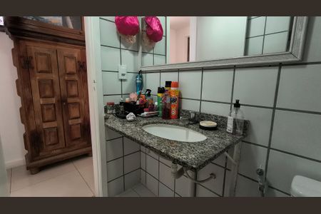 Apartamento à venda com 171m², 3 quartos e 2 vagas Apartamento à venda com 171m², 3 quartos e 2 vagasBanheiro Social