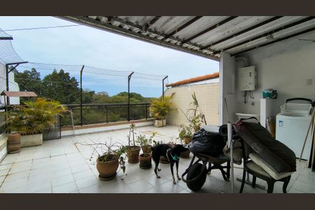 Apartamento à venda com 171m², 3 quartos e 2 vagas Apartamento à venda com 171m², 3 quartos e 2 vagasVaranda dos Fundos