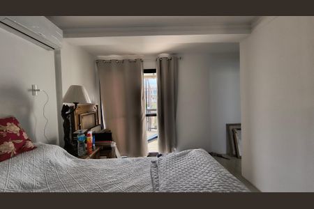 Apartamento à venda com 171m², 3 quartos e 2 vagas Apartamento à venda com 171m², 3 quartos e 2 vagasSuíte