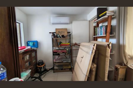 Apartamento à venda com 171m², 3 quartos e 2 vagas Apartamento à venda com 171m², 3 quartos e 2 vagasQuarto 1