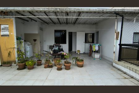 Apartamento à venda com 171m², 3 quartos e 2 vagas Apartamento à venda com 171m², 3 quartos e 2 vagasVaranda dos Fundos