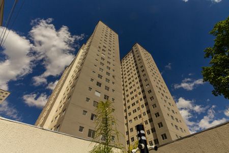 Apartamento para alugar com 43m², 2 quartos e sem vaga Apartamento para alugar com 43m², 2 quartos e sem vagaFachada