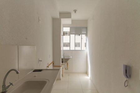 Apartamento para alugar com 43m², 2 quartos e sem vaga Apartamento para alugar com 43m², 2 quartos e sem vagaCozinha e Área de Serviço