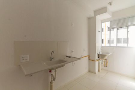 Apartamento para alugar com 43m², 2 quartos e sem vaga Apartamento para alugar com 43m², 2 quartos e sem vagaCozinha e Área de Serviço