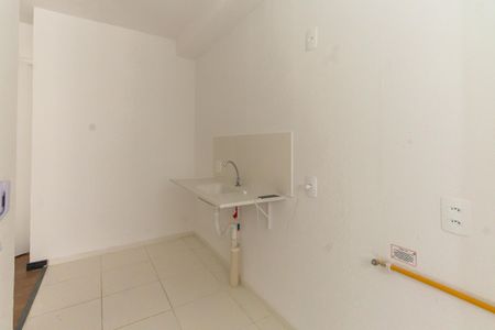 Apartamento para alugar com 43m², 2 quartos e sem vaga Apartamento para alugar com 43m², 2 quartos e sem vagaCozinha e Área de Serviço