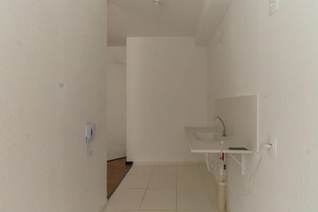 Apartamento para alugar com 43m², 2 quartos e sem vaga Apartamento para alugar com 43m², 2 quartos e sem vagaCozinha e Área de Serviço