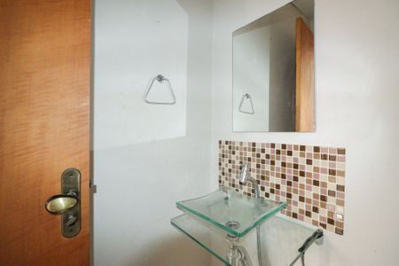 Casa à venda com 350m², 4 quartos e 3 vagas Casa à venda com 350m², 4 quartos e 3 vagasBanheiro da Suíte 1