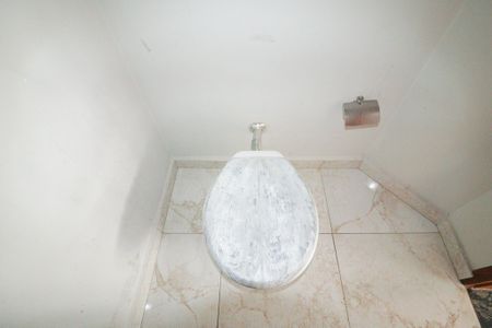 Casa à venda com 350m², 4 quartos e 3 vagas Casa à venda com 350m², 4 quartos e 3 vagasBanheiro da Suíte 1