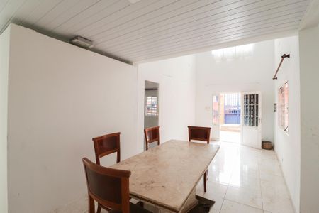 Casa à venda com 350m², 4 quartos e 3 vagas Casa à venda com 350m², 4 quartos e 3 vagasSala 1