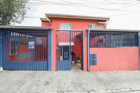 Casa à venda com 350m², 4 quartos e 3 vagas Casa à venda com 350m², 4 quartos e 3 vagasFachada