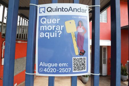 Casa à venda com 350m², 4 quartos e 3 vagas Casa à venda com 350m², 4 quartos e 3 vagasPlaca