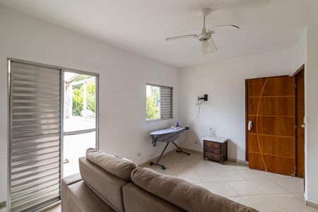 Casa à venda com 135m², 5 quartos e 2 vagas Casa à venda com 135m², 5 quartos e 2 vagasCasa 2 - Suíte