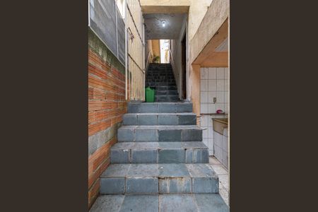 Casa à venda com 135m², 5 quartos e 2 vagas Casa à venda com 135m², 5 quartos e 2 vagasCasa 1 - Escada