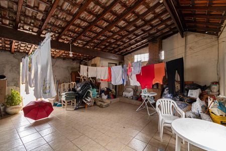 Casa à venda com 135m², 5 quartos e 2 vagas