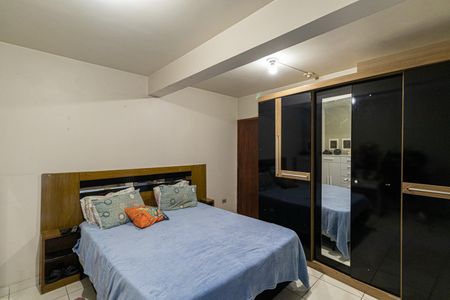 Casa à venda com 135m², 5 quartos e 2 vagas Casa à venda com 135m², 5 quartos e 2 vagasCasa 1 - Suíte