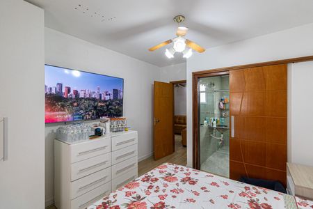 Casa à venda com 135m², 5 quartos e 2 vagas Casa à venda com 135m², 5 quartos e 2 vagasCasa 3 - Suíte