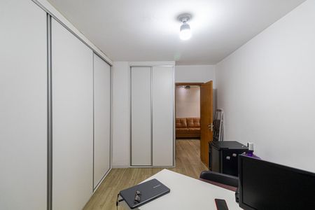 Casa à venda com 135m², 5 quartos e 2 vagas Casa à venda com 135m², 5 quartos e 2 vagasCasa 3 - Quarto 1