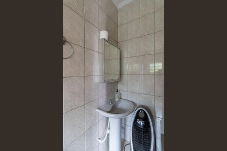 Casa à venda com 135m², 5 quartos e 2 vagas Casa à venda com 135m², 5 quartos e 2 vagasCasa 2 - Banheiro Suíte