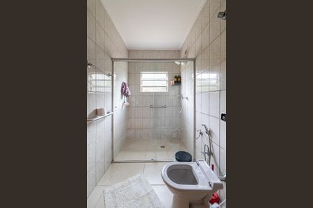 Casa à venda com 135m², 5 quartos e 2 vagas Casa à venda com 135m², 5 quartos e 2 vagasCasa 2 - Banheiro Suíte