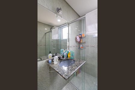 Casa à venda com 135m², 5 quartos e 2 vagas Casa à venda com 135m², 5 quartos e 2 vagasCasa 3 - Banheiro Suíte