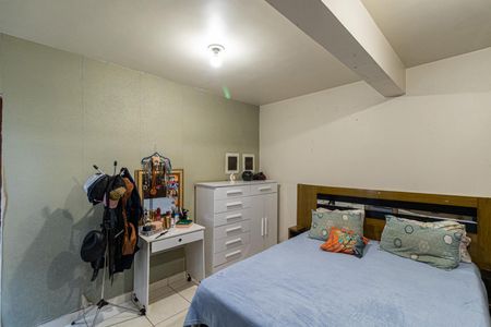 Casa à venda com 135m², 5 quartos e 2 vagas Casa à venda com 135m², 5 quartos e 2 vagasCasa 1 - Suíte