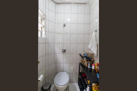 Casa à venda com 135m², 5 quartos e 2 vagas Casa à venda com 135m², 5 quartos e 2 vagasCasa 1 - Banheiro Suíte