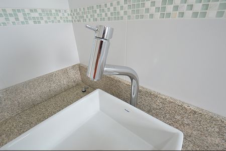 Casa à venda com 220m², 3 quartos e 2 vagasBanheiro Suíte 2